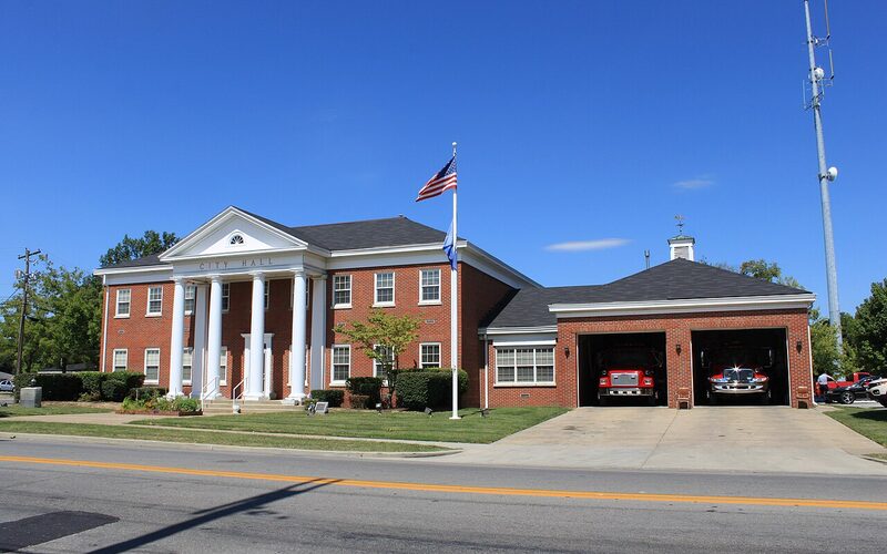 Berea, Kentucky artisan shops along College Square