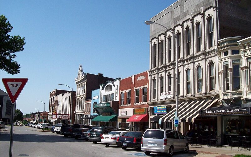 Downtown Bowling Green, Kentucky Fountain Square area with historic buildings