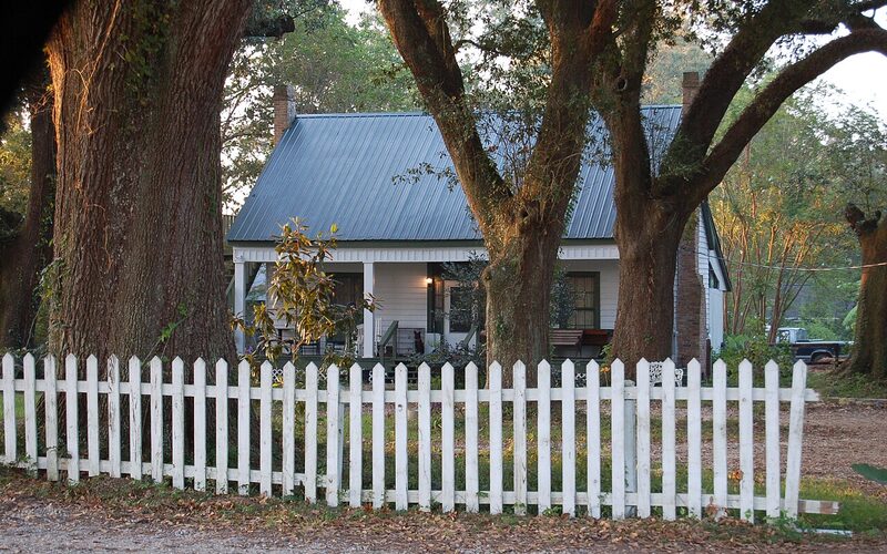 Prairieville, Louisiana suburban community and green spaces