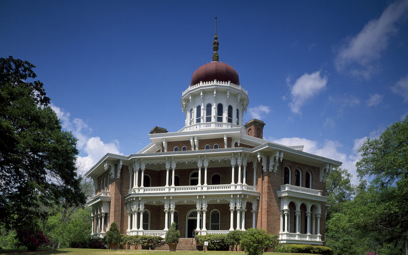Longwood mansion in Natchez Mississippi, the largest octagonal antebellum house in America, with its distinctive Byzantine dome and ornate white columns