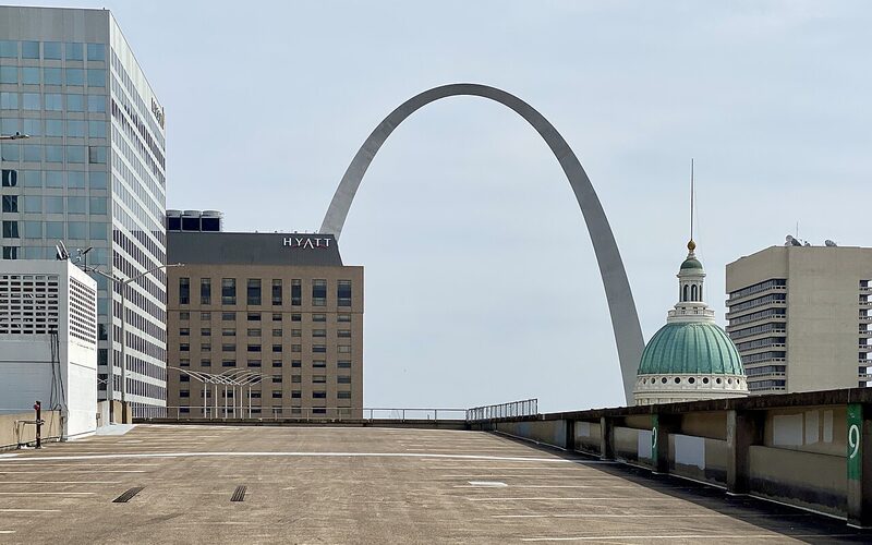 Gateway Arch and downtown St. Louis with the Old Courthouse dome