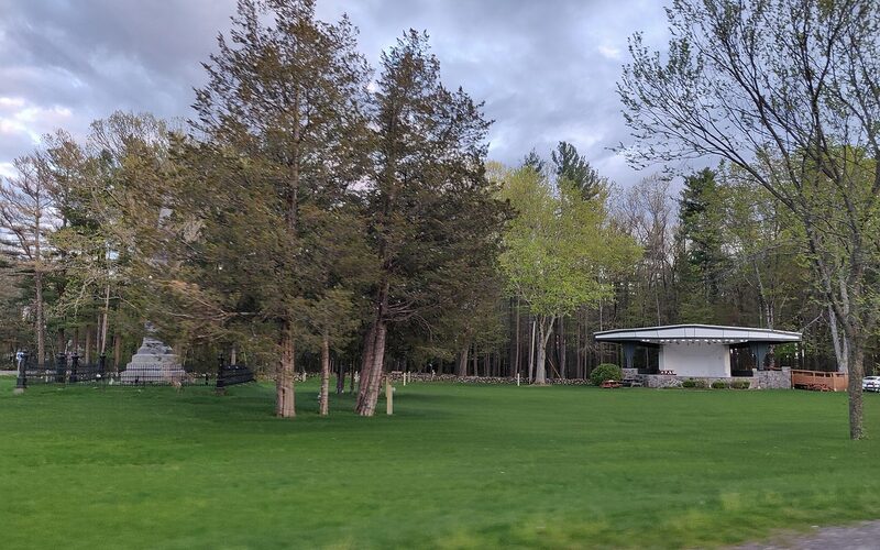 Londonderry, New Hampshire apple orchards and suburban development