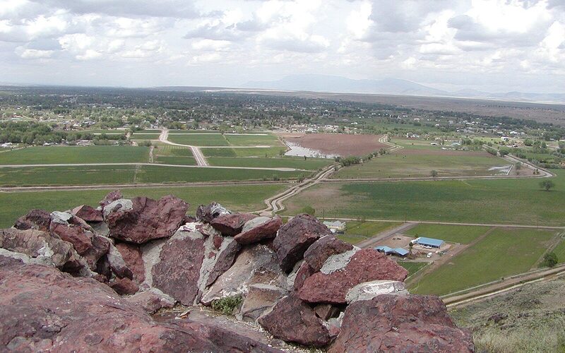 Los Lunas, New Mexico with Meta data center and village development