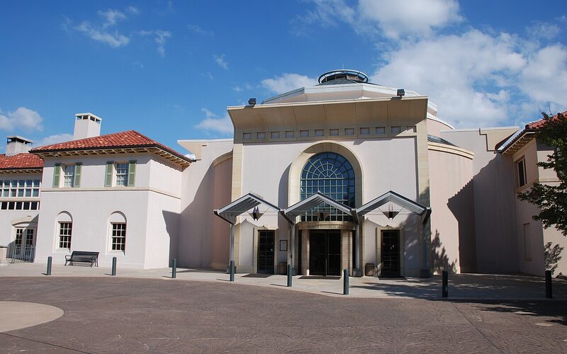 Entrance building at Philbrook Museum campus in Tulsa, Oklahoma