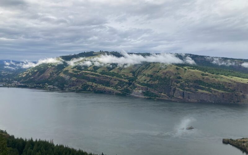 Columbia River Gorge with dramatic cliffs and the Columbia River stretching between Oregon and Washington