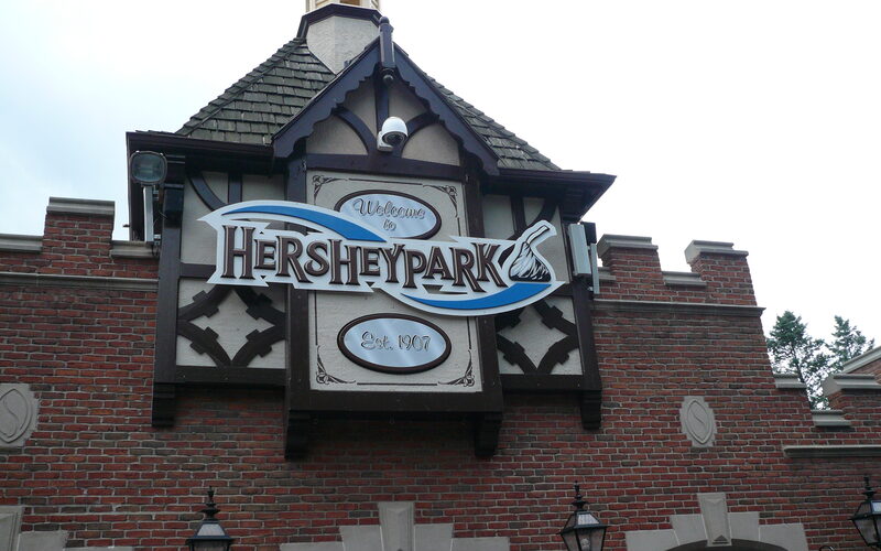 Hersheypark entrance sign and gate in Hershey, Pennsylvania