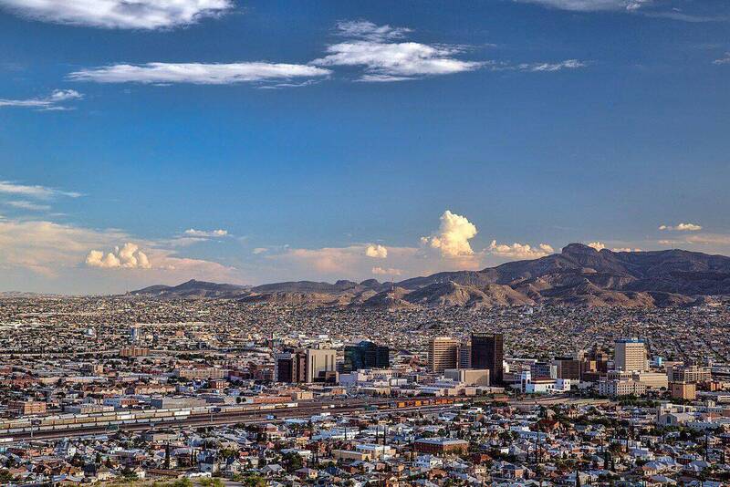 El Paso, Texas skyline with Franklin Mountains
