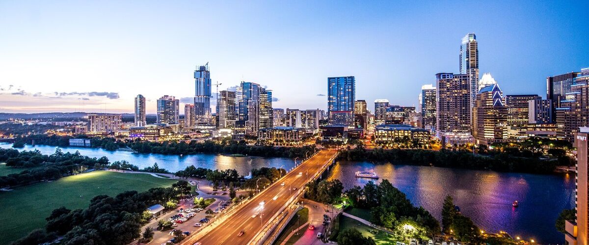 Dallas Texas downtown skyline at dusk