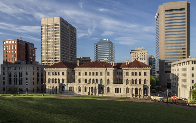 Lewis F. Powell Jr. U.S. Courthouse and downtown Richmond buildings