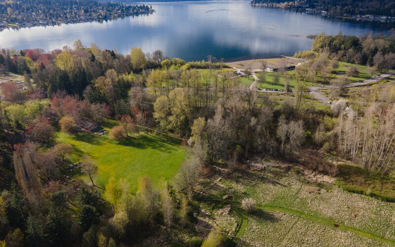 Sammamish Washington residential community surrounded by forests and lakes